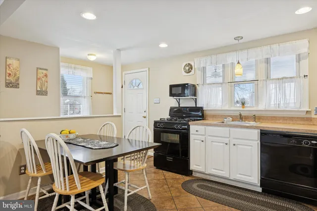 $395,000 | 406 West Anderson Avenue, Phoenixville, PA 19460