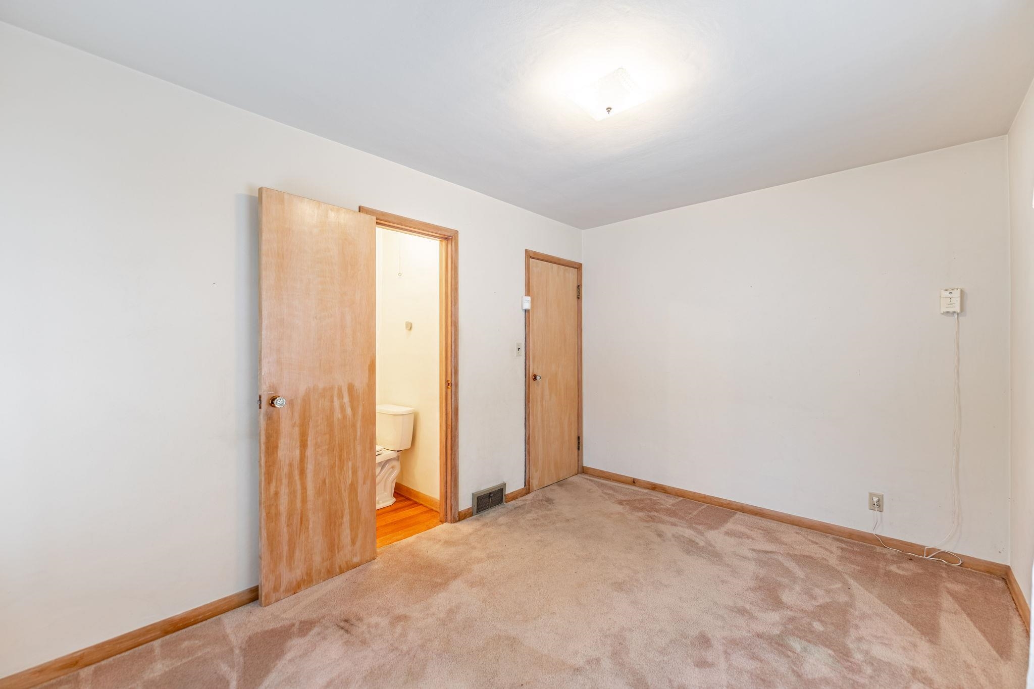 3606 Prairie Road Rockford, IL 61102 - Photo 24 of 28 an empty room with windows