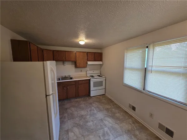 $1,100 | 165 Atkinson Street, Rochester, NY 14608