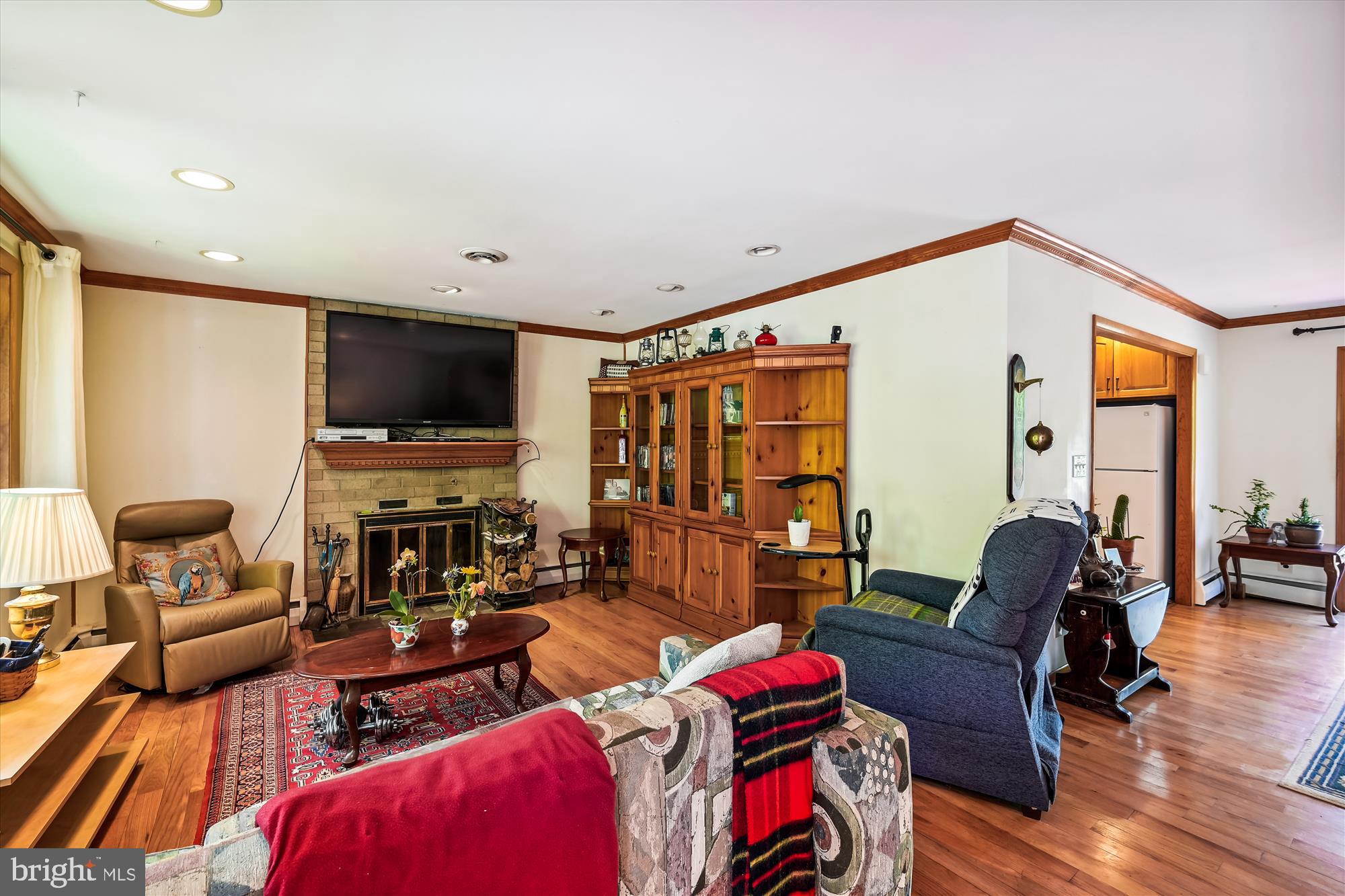 202 Cinder Road Lutherville-Timonium, MD 21093 - Photo 19 of 71 Living Room: Hardwood Floors