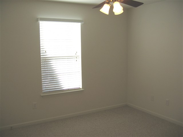 101 Pinetree Road, Unit LAKE HARTWELL Townville, SC 29689 - Photo 11 of 18 Gallery Image 11