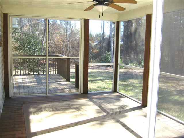 101 Pinetree Road, Unit LAKE HARTWELL Townville, SC 29689 - Photo 13 of 18 Gallery Image 13