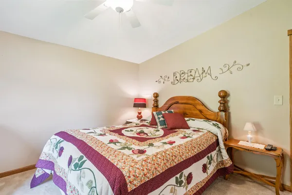 $469,000 | 2334 Longview Lane, Harpers Ferry, IA 52146