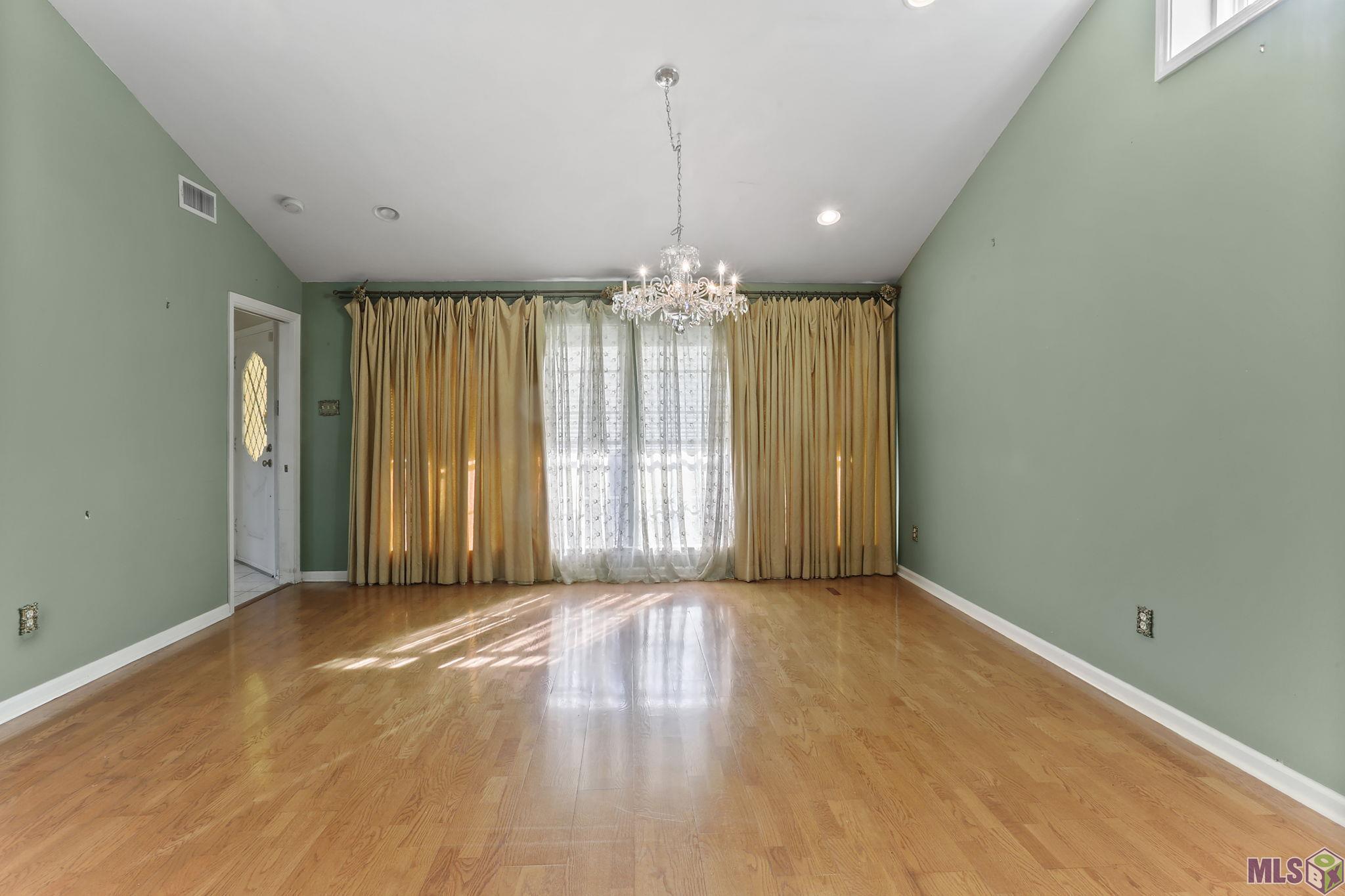 1139 East Riveroaks Drive Baton Rouge, LA 70815 - Photo 4 of 15