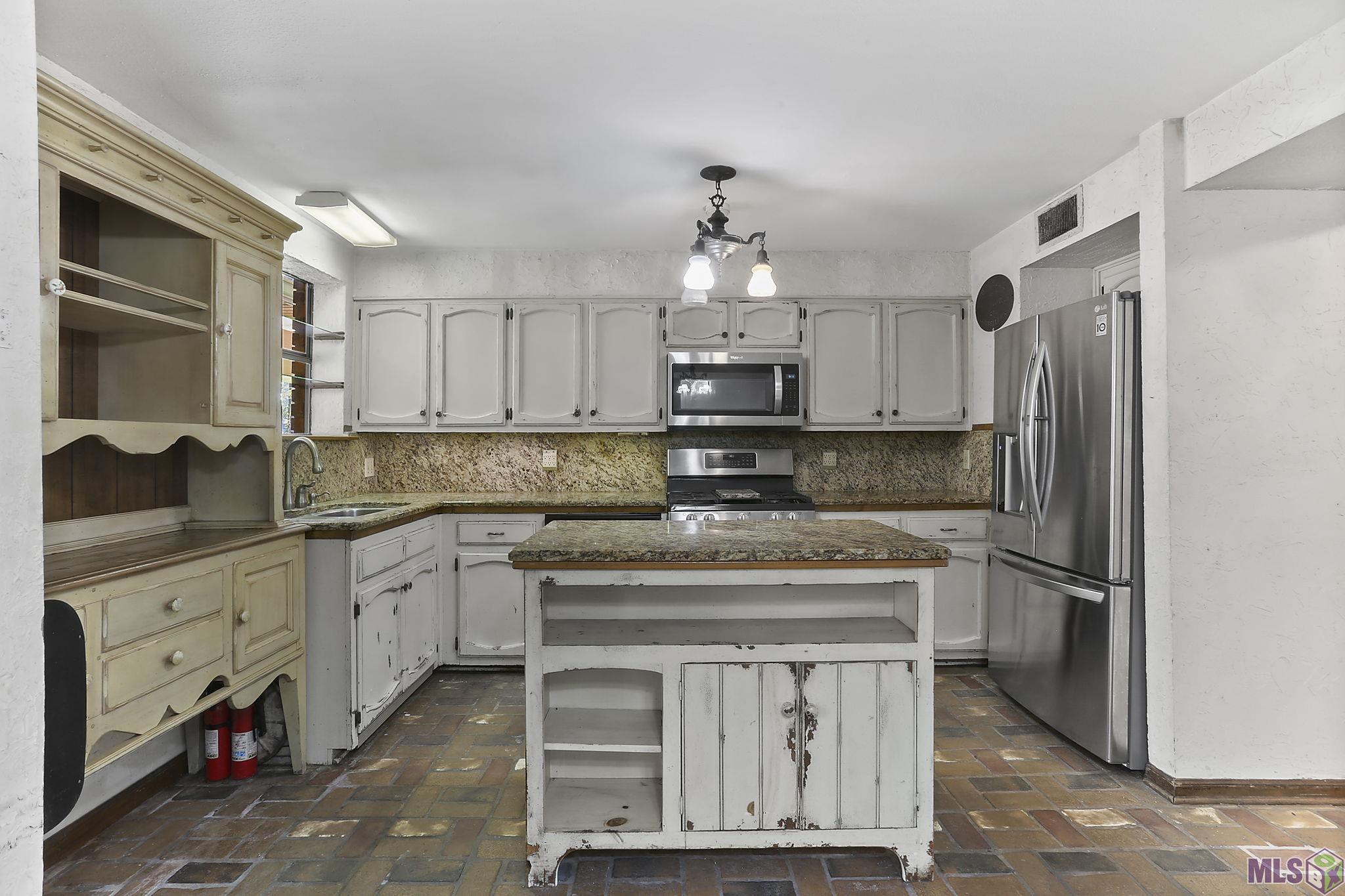 1139 East Riveroaks Drive Baton Rouge, LA 70815 - Photo 6 of 15