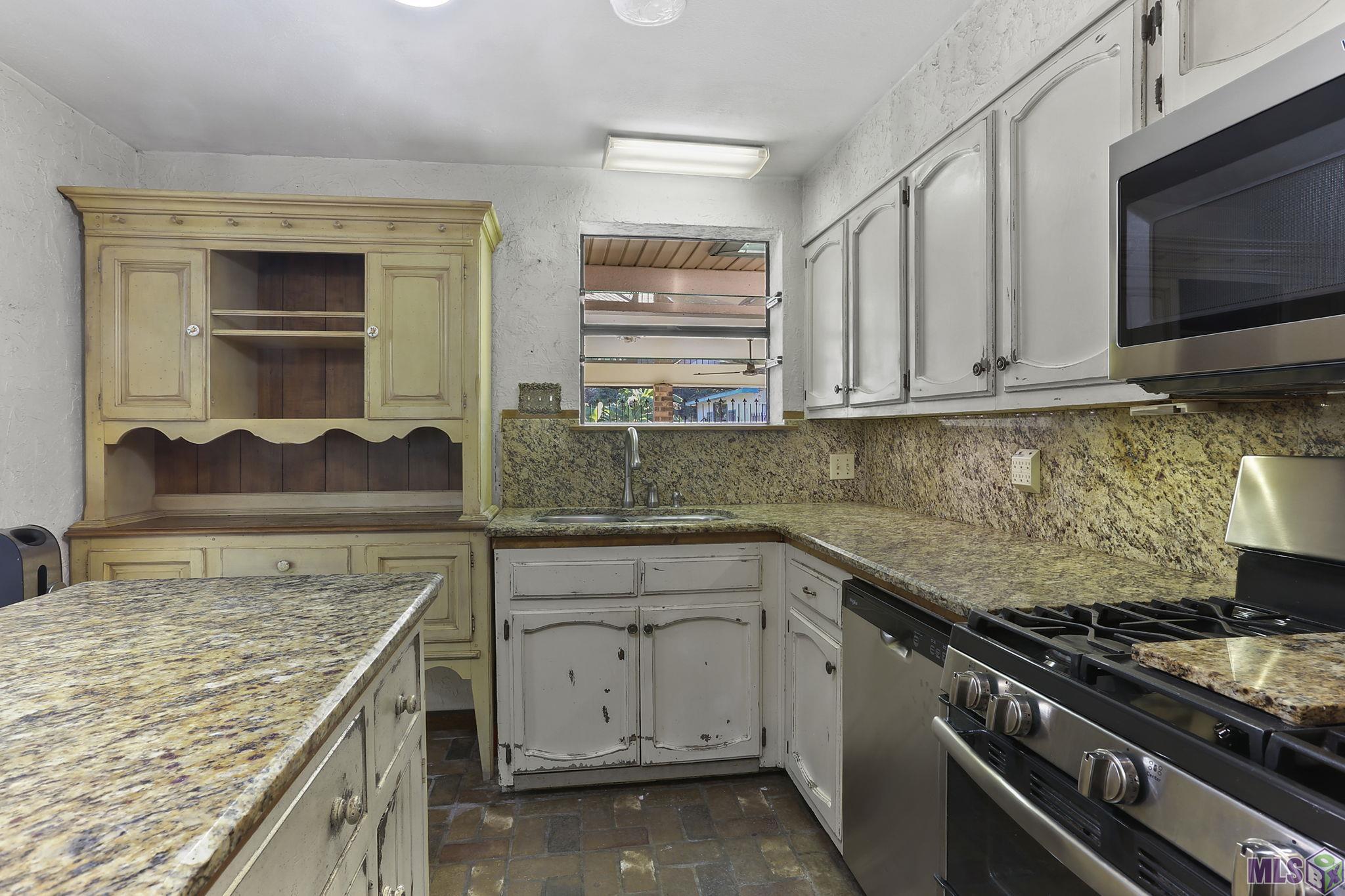 1139 East Riveroaks Drive Baton Rouge, LA 70815 - Photo 7 of 15