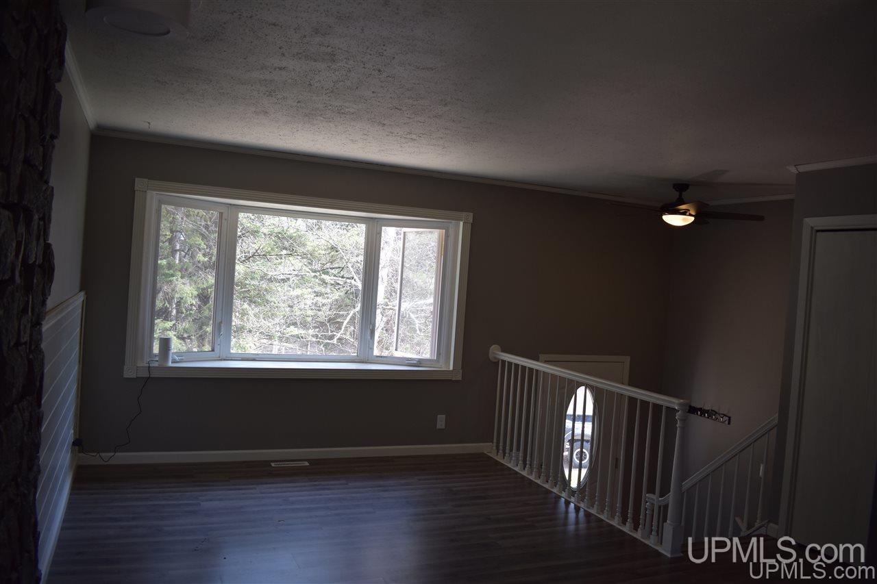 820 Willow Road Marquette, MI 49855 - Photo 5 of 20 Gallery Image 5