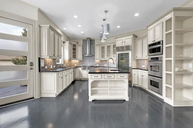 $1,700,000 | 401 Tramore Court, Franklin, TN 37067