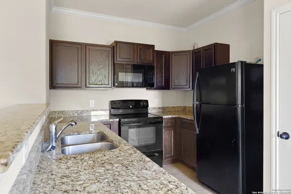 $1,595 | 6615 Arancione Avenue, Unit 103, San Antonio, TX 78233
