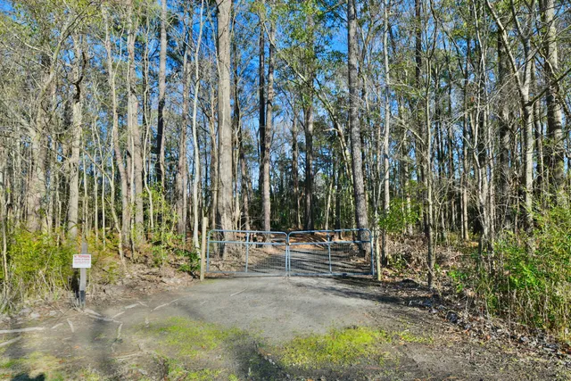 $275,000 | 107 Auto Supply Drive, Goose Creek, SC 29445