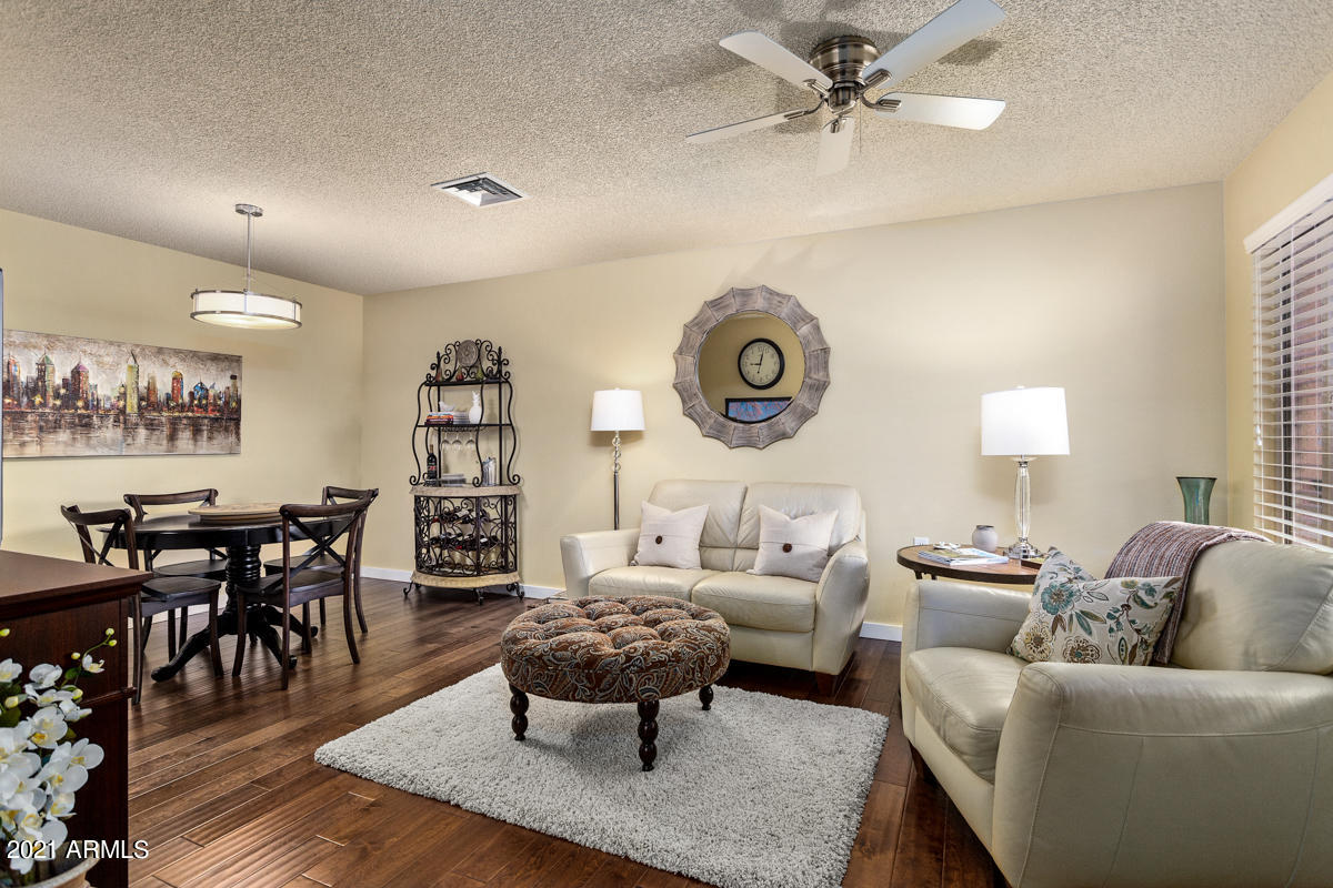 14300 West Bell Road, Unit 147 Surprise, AZ 85374 - Photo 14 of 25 Great Room to Dining