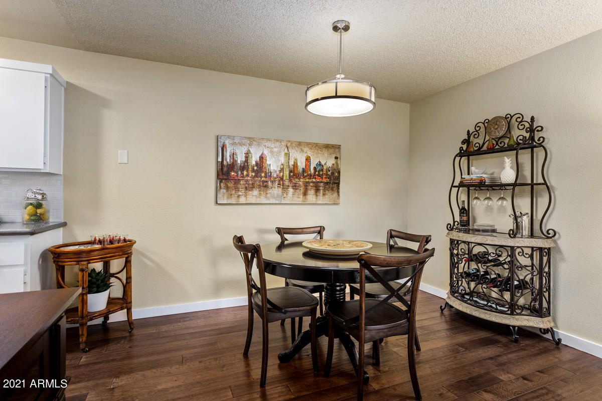 14300 West Bell Road, Unit 147 Surprise, AZ 85374 - Photo 4 of 25 Dining Room