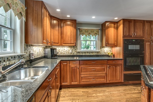10 Wendling Road Needham, MA 02492 - Photo 9 of 30 Gallery Image 9