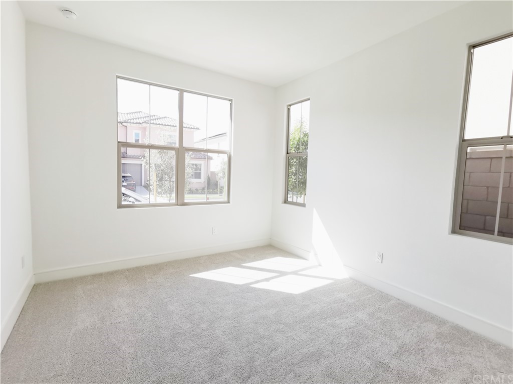 128 Abalone Irvine, CA 92620 - Photo 5 of 35