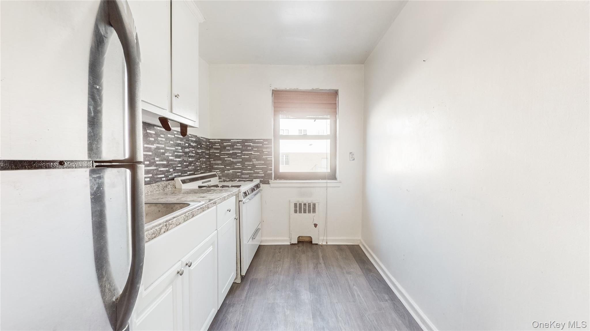61 White Oak Street, Unit 2G New Rochelle, NY 10801 - Photo 16 of 21