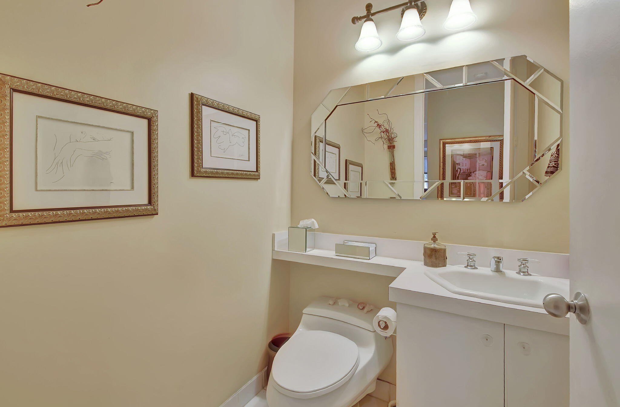 21174 Clubside Drive, Unit A Boca Raton, FL 33434 - Photo 20 of 61 Powder Room
