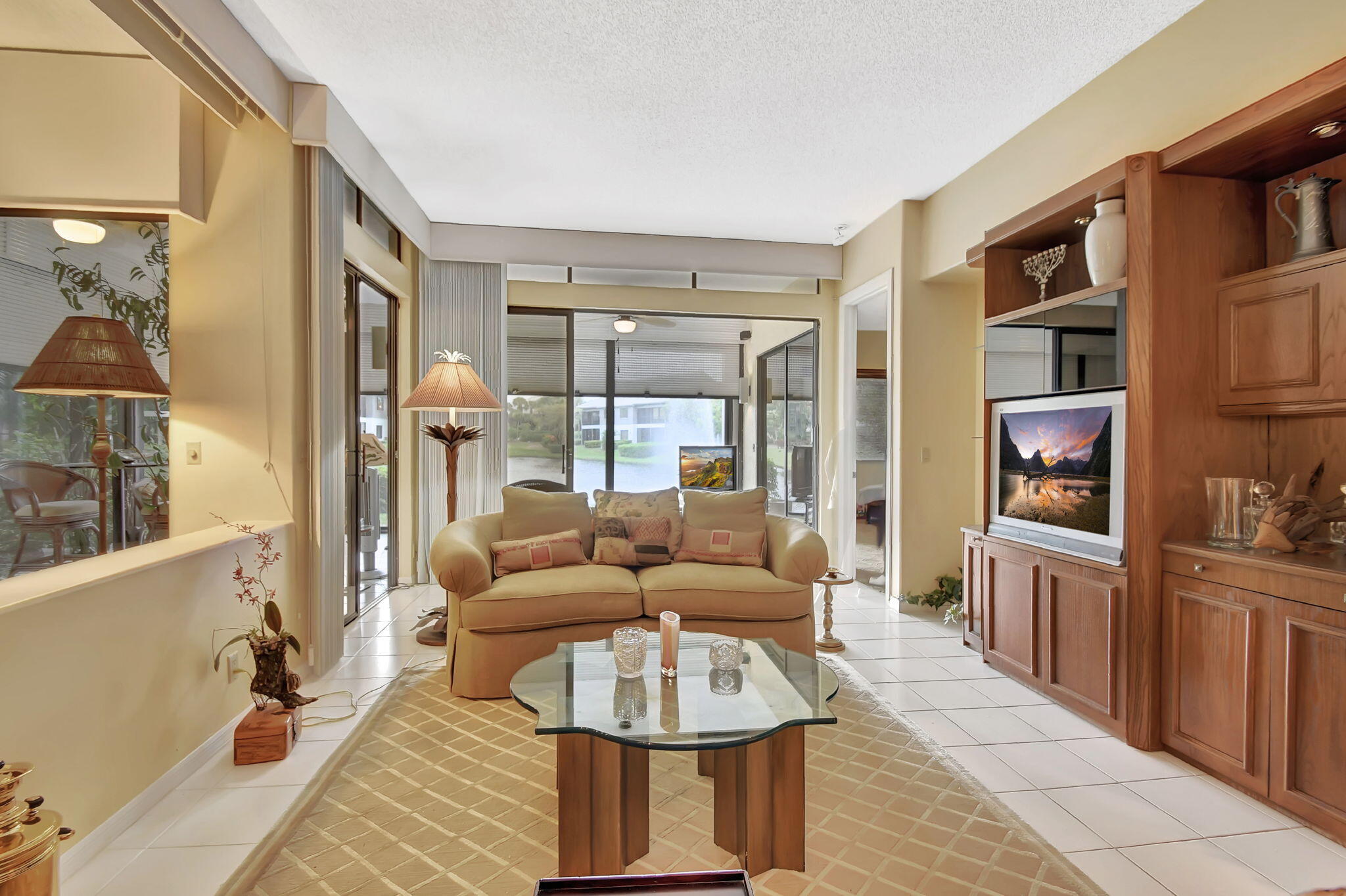 21174 Clubside Drive, Unit A Boca Raton, FL 33434 - Photo 8 of 61 Living