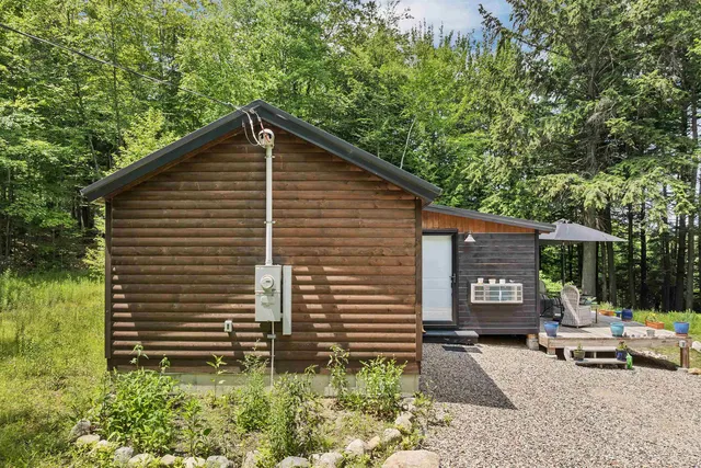 $450,000 | 30 Knox Mountain Road, Ossipee, NH 03814