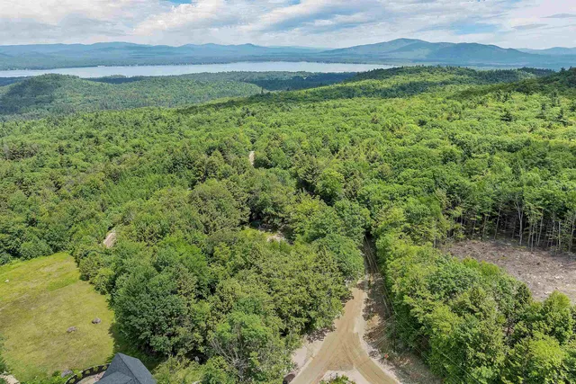 $450,000 | 30 Knox Mountain Road, Ossipee, NH 03814