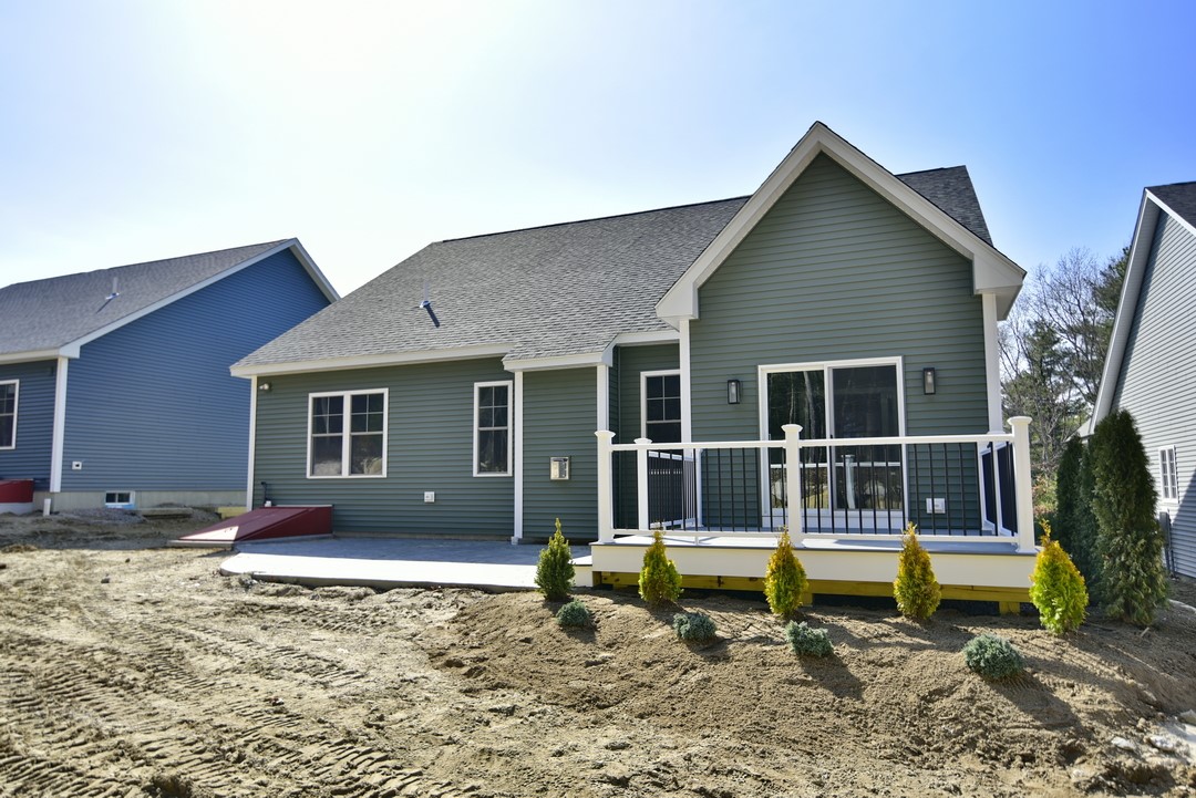 29 Sunset Lk Circle Coventry, RI 02816 - Photo 24 of 28