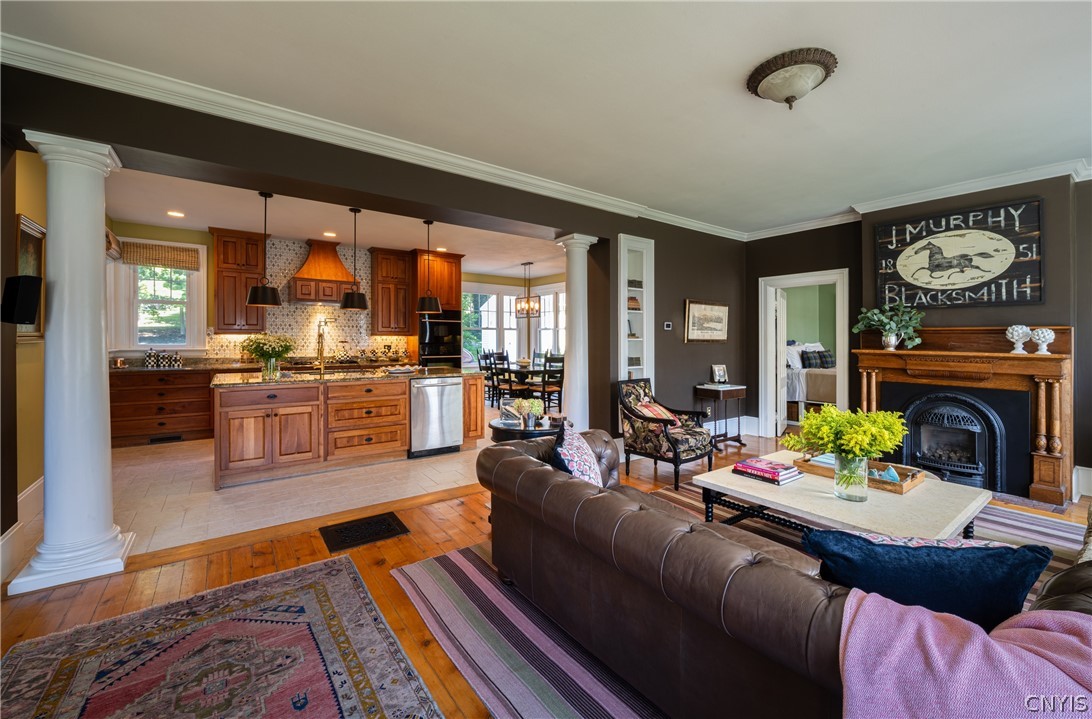34 State Street Skaneateles, NY 13152 - Photo 8 of 44