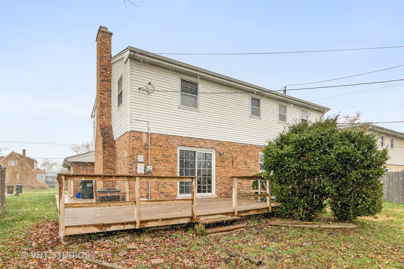2849 Willow Road Homewood, IL 60430 - Photo 15 of 15 a view of a house with a fence