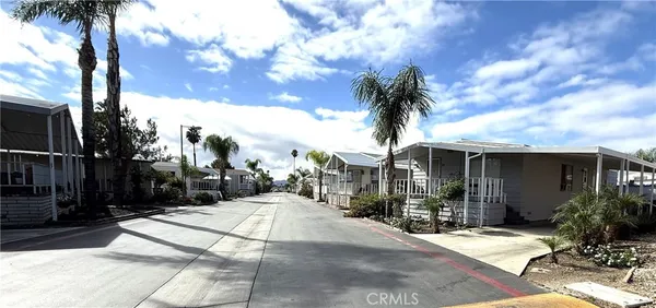 $90,000 | 1445 Florida Avenue, Unit 43, Hemet, CA 92544