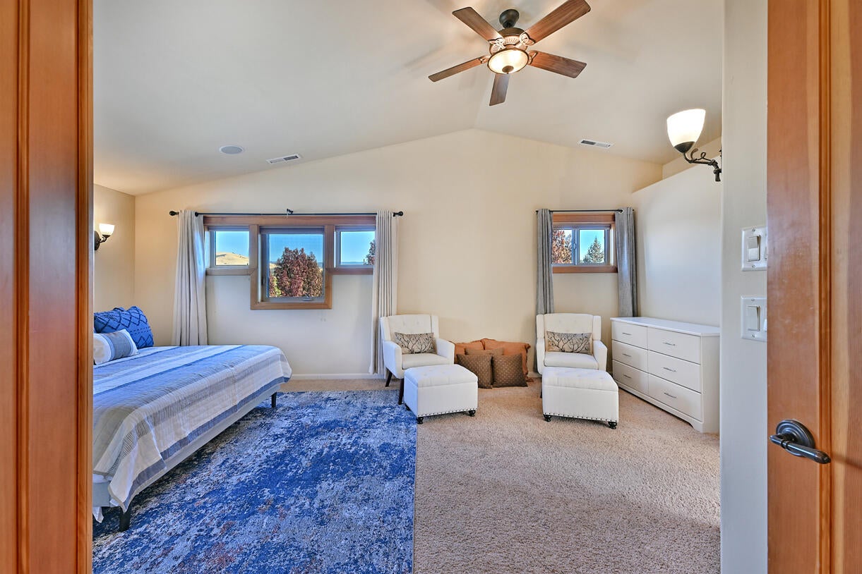 497 Park Ridge Place Ashland, OR 97520 - Photo 17 of 38 DSC_1257