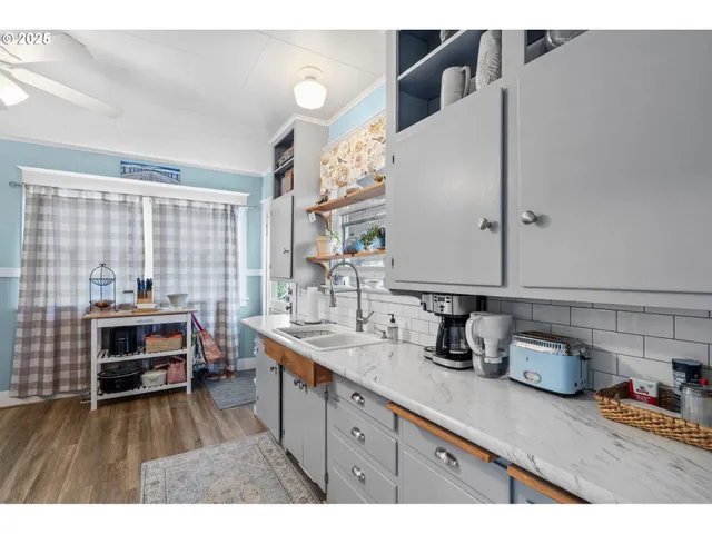 $574,900 | 1306 B Street, Washougal, WA 98671