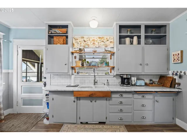 $574,900 | 1306 B Street, Washougal, WA 98671