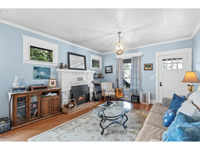 $574,900 | 1306 B Street, Washougal, WA 98671