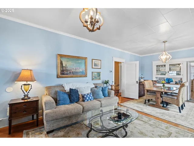 $574,900 | 1306 B Street, Washougal, WA 98671