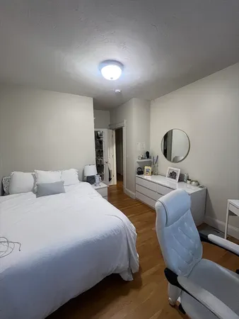 $5,000 | 190 L Street, Unit 3, Boston, MA 02127