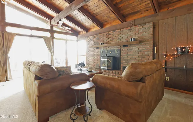 $1,170,000 | 23 Star Glint Way, Schroon Lake, NY 12870