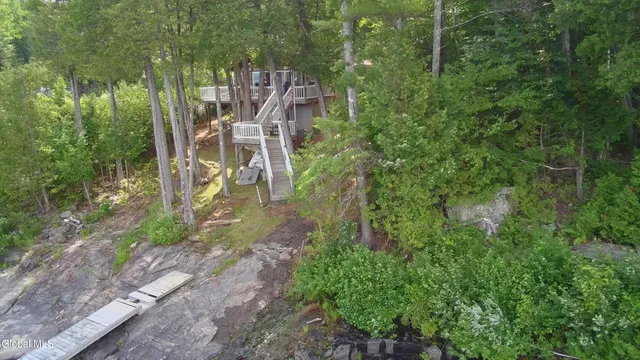 $1,170,000 | 23 Star Glint Way, Schroon Lake, NY 12870