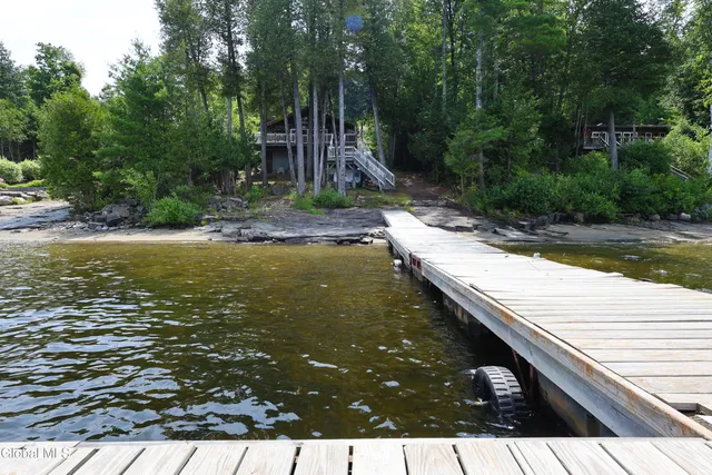 $1,170,000 | 23 Star Glint Way, Schroon Lake, NY 12870