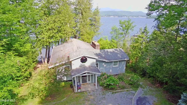 $1,170,000 | 23 Star Glint Way, Schroon Lake, NY 12870