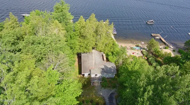 $1,170,000 | 23 Star Glint Way, Schroon Lake, NY 12870