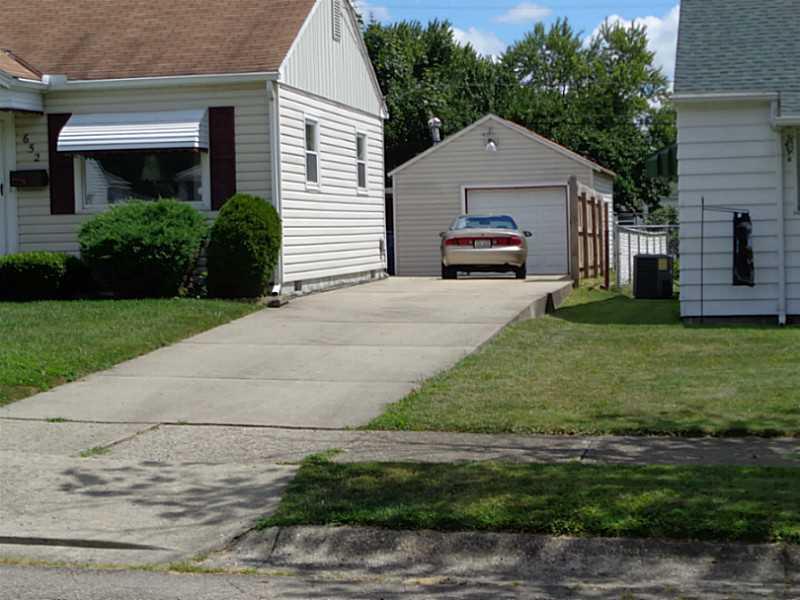 652 Reading Drive Springfield, OH 45505 - Photo 2 of 2