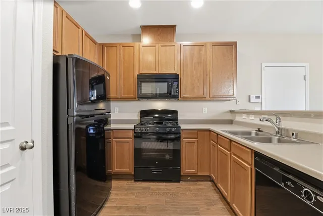 $2,200 | 939 Wembly Hills Place, Henderson, NV 89011