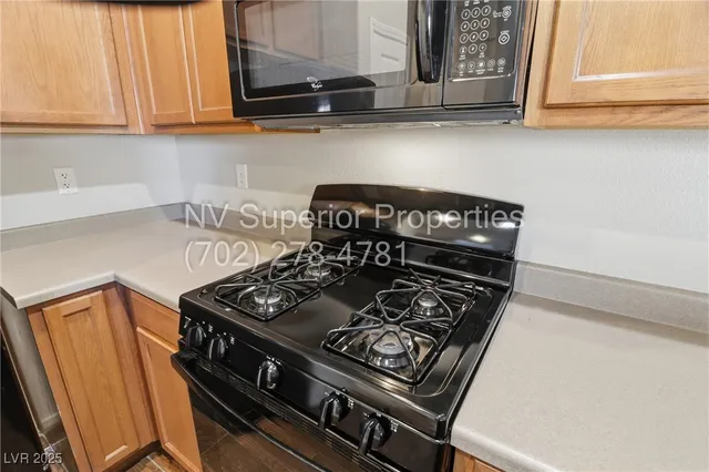 $2,200 | 939 Wembly Hills Place, Henderson, NV 89011