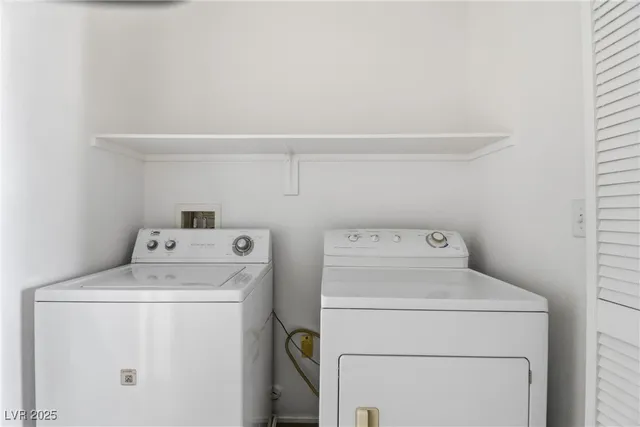 $2,200 | 939 Wembly Hills Place, Henderson, NV 89011