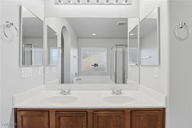 $2,200 | 939 Wembly Hills Place, Henderson, NV 89011