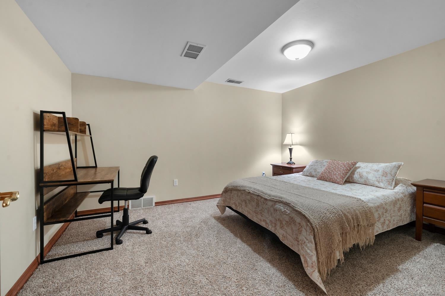 4720 Wedgestone Court Oneida, WI 54155 - Photo 50 of 70