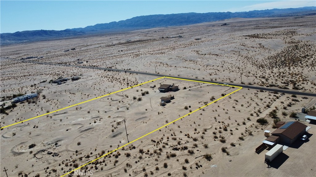 3939 Pinto Mountain Road Twentynine Palms, CA 92277 - Photo 32 of 47 a view of wooden floor