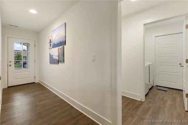 $285,900 | 817 Wolf Run Pk Boulevard, Jeffersonville, IN 47130