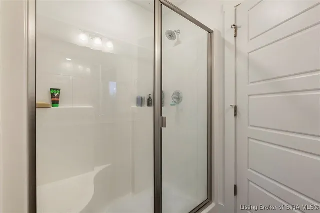 $285,900 | 817 Wolf Run Pk Boulevard, Jeffersonville, IN 47130