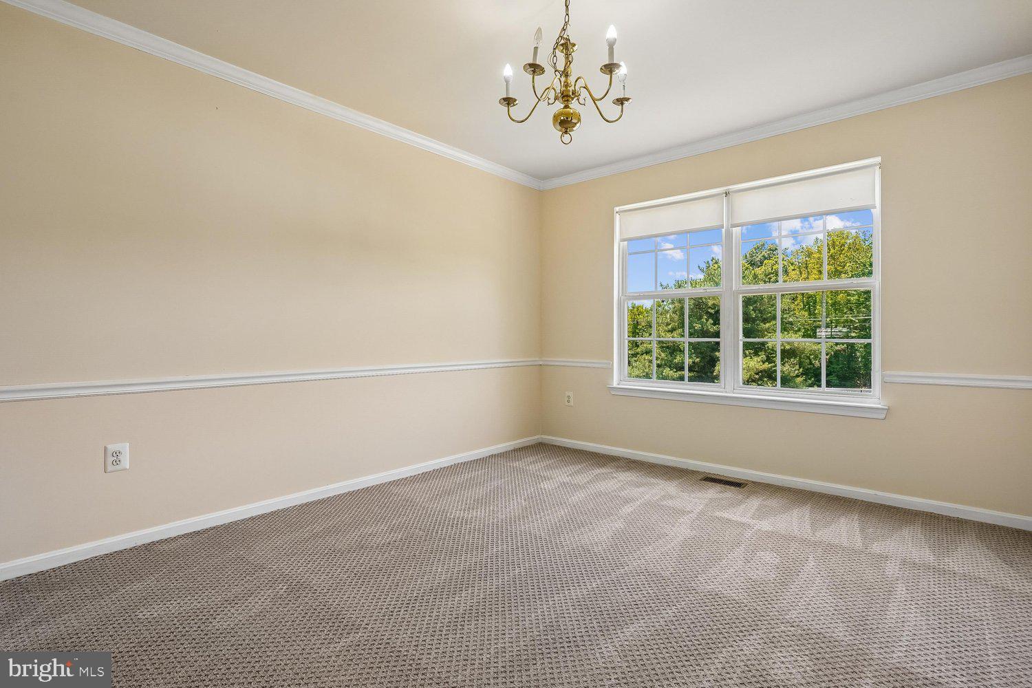 14677 Cloverdale Road Woodbridge, VA 22193 - Photo 17 of 72 Dining Room