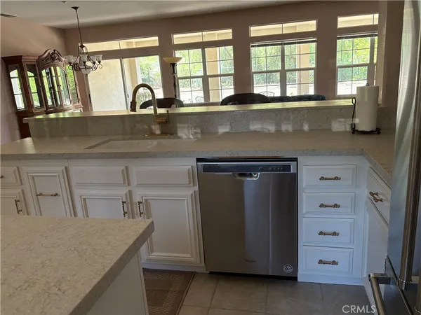 $4,595 | 524 Golden W Drive, Redlands, CA 92373