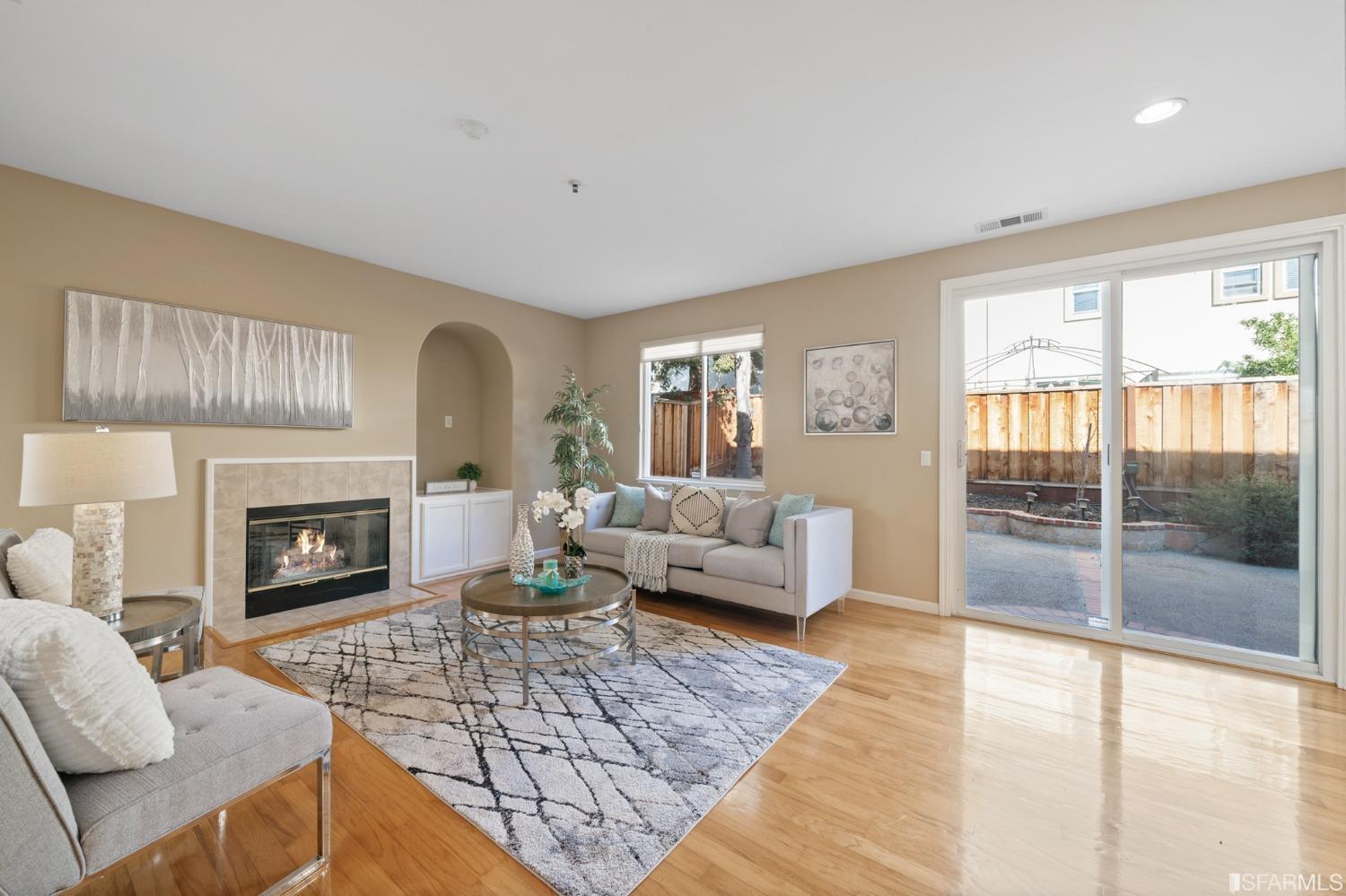 27450 Hemlock Ranch Road Hayward, CA 94544 - Photo 8 of 42